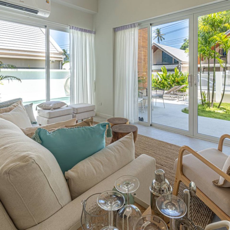780