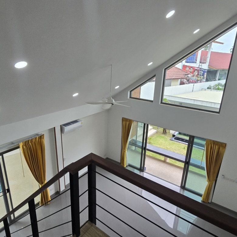 780