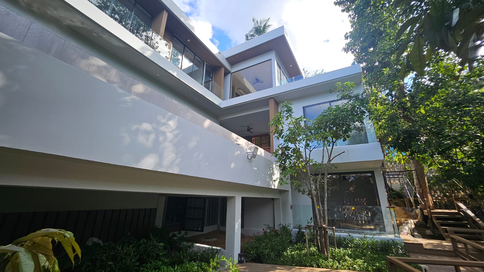 WhatsApp Image 2025-06-04 at 19.42.19