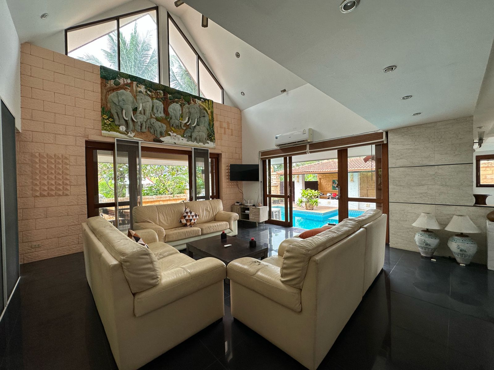 WhatsApp Image 2025-06-12 at 15.23.34