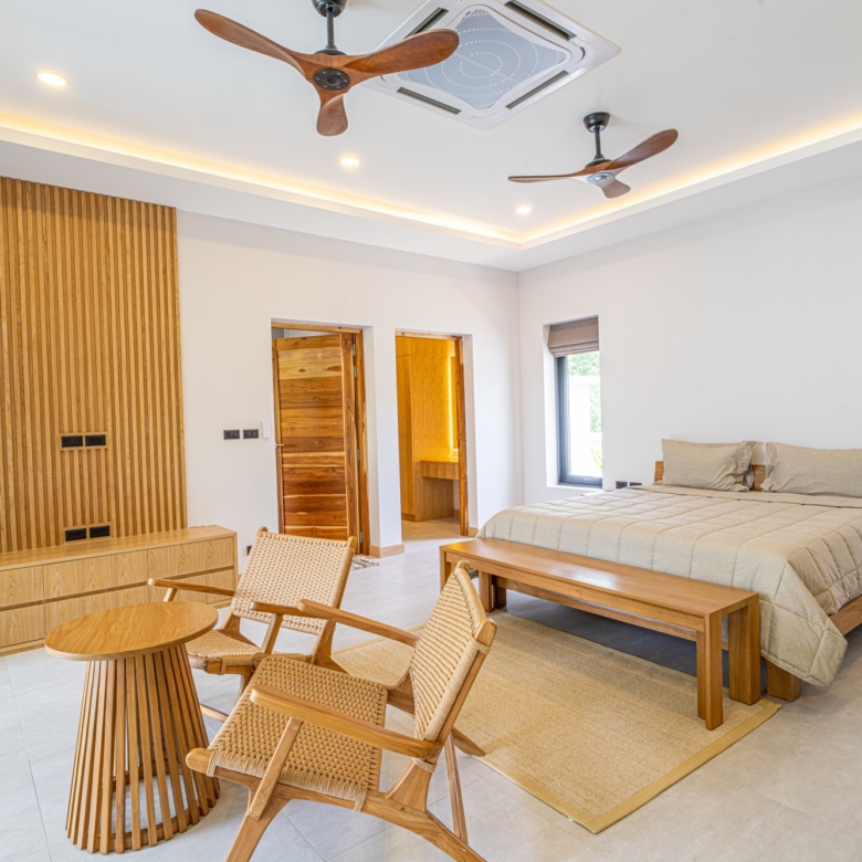 780