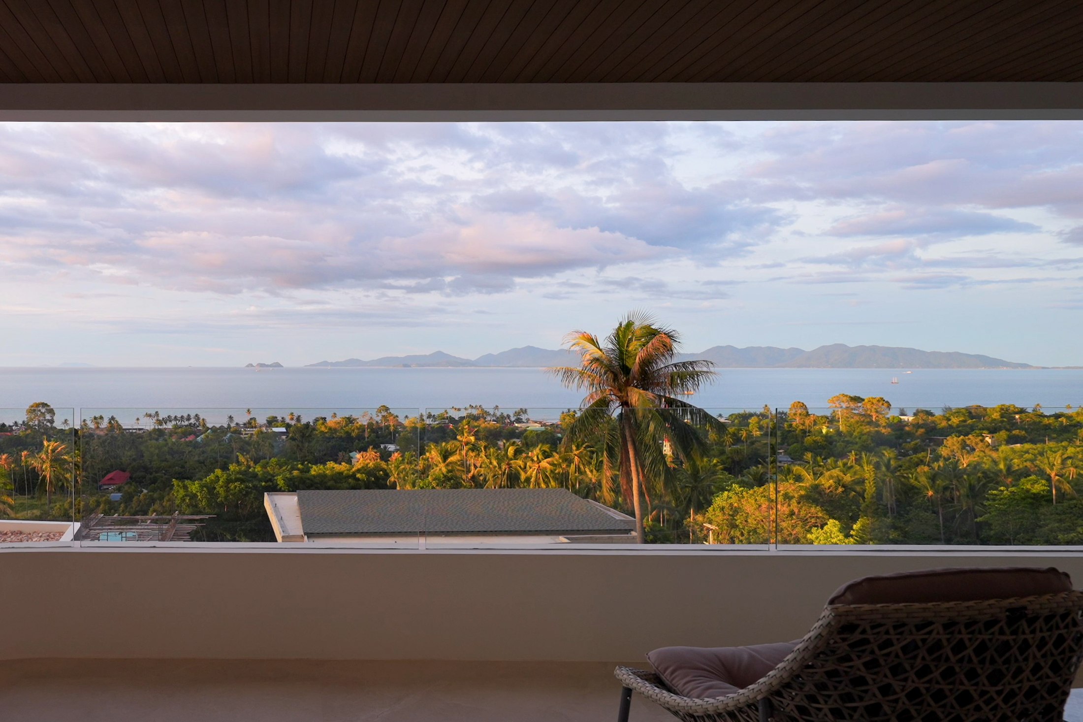 The Jewels-Beso Grande extras (11)