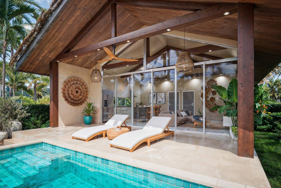 Beautiful 2 Bedroom Pool Villa in Koh Samui