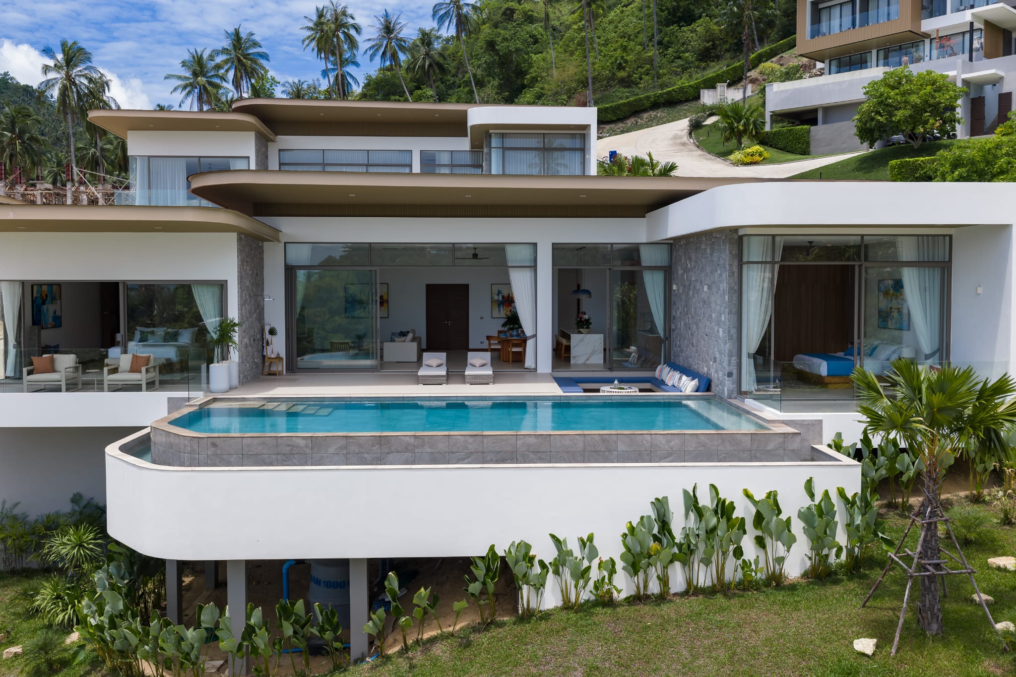 WhatsApp Image 2026-06-08 at 08.36.09 (1) Exclusive 4-Bedroom Luxury Sea View Villa for Sale in Bophut, Koh Samui
