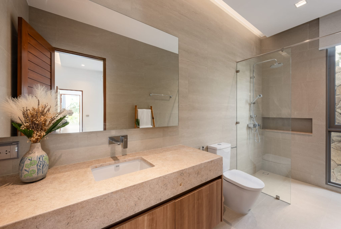Exclusive 4-Bedroom Luxury Sea View Villa for Sale in Bophut, Koh Samui
