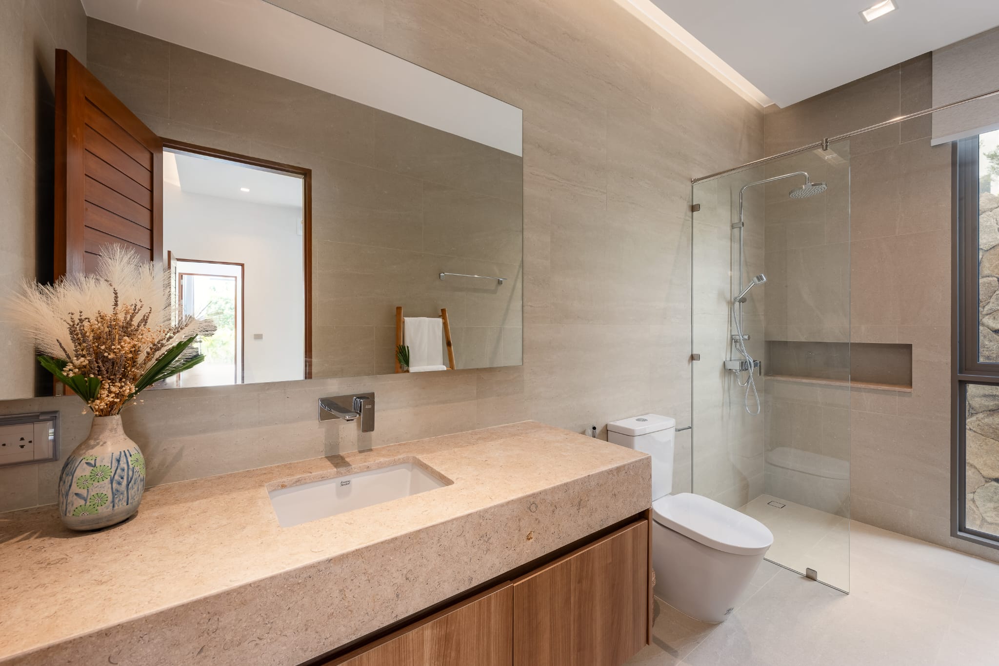 WhatsApp Image 2026-06-08 at 08.36.18 (3) Exclusive 4-Bedroom Luxury Sea View Villa for Sale in Bophut, Koh Samui