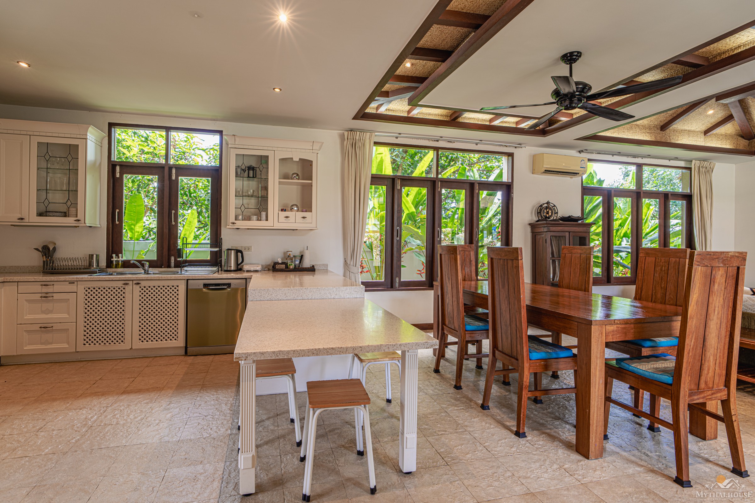 3-Bedroom Pool Villa for Sale in Chaweng Noi, Koh Samui – Tropical Garden, Sea Views & Freehold Option