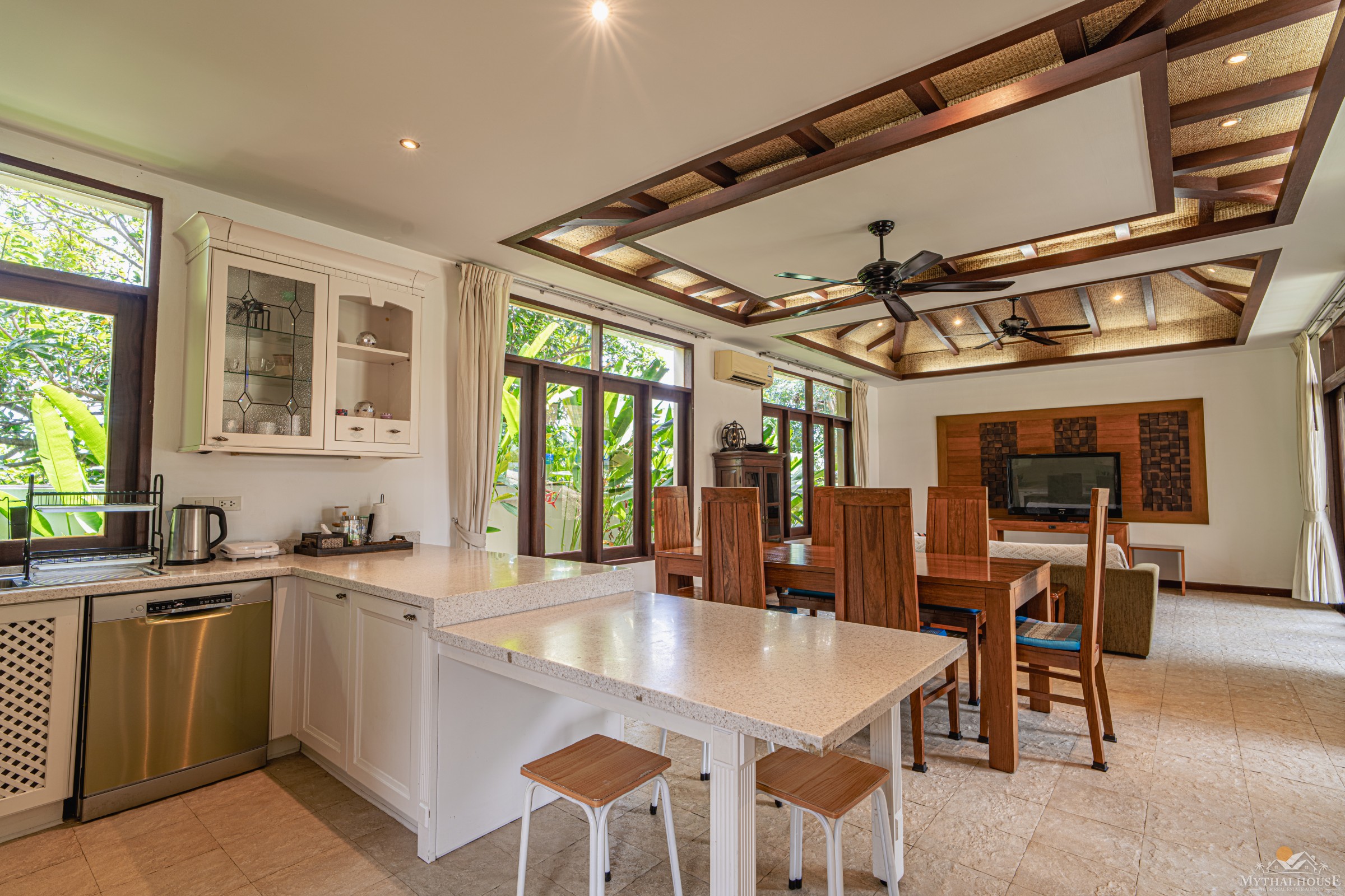3-Bedroom Pool Villa for Sale in Chaweng Noi, Koh Samui – Tropical Garden, Sea Views & Freehold Option