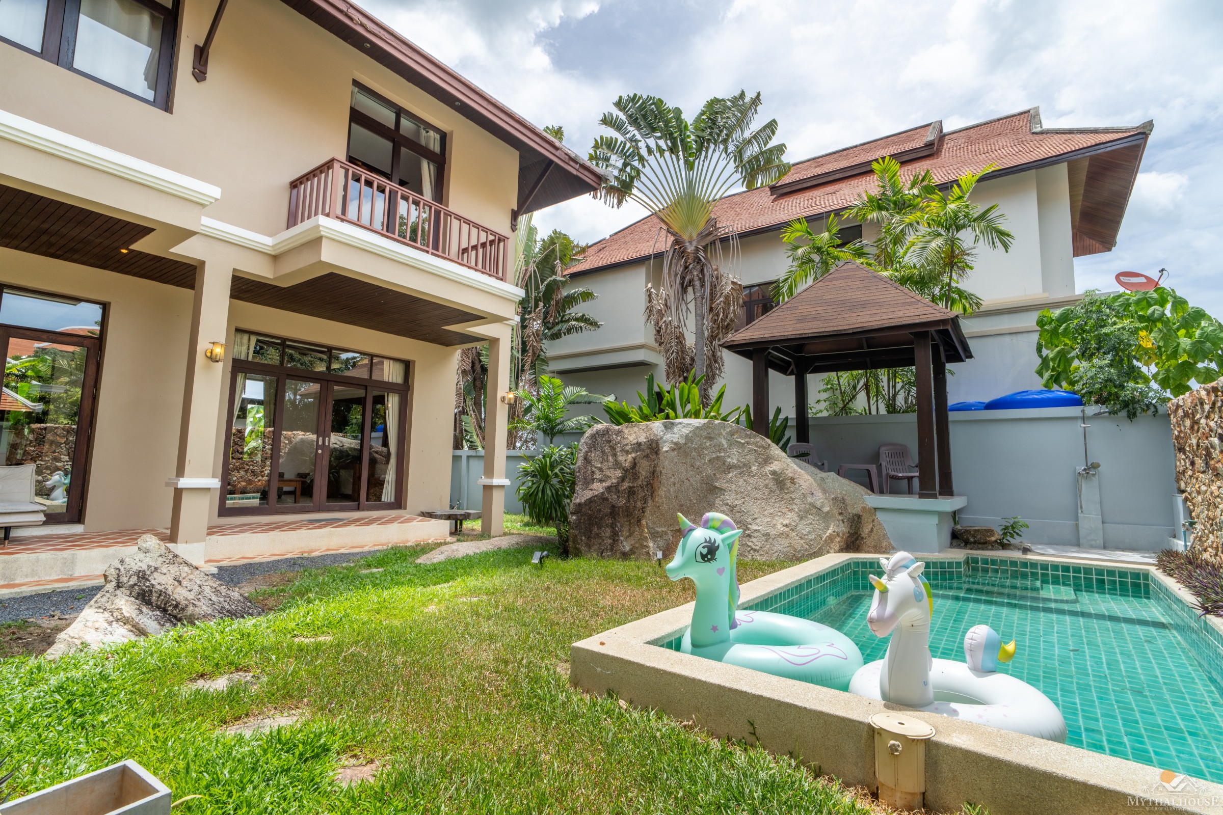 3-Bedroom Pool Villa for Sale in Chaweng Noi, Koh Samui – Tropical Garden, Sea Views & Freehold Option
