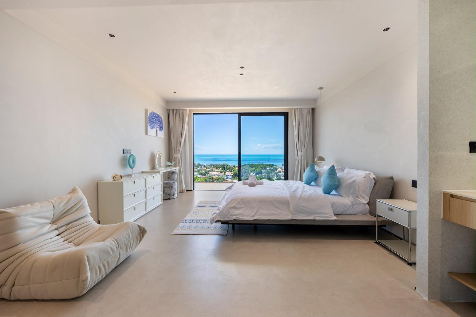 Brand-New 3-Bedroom Smart Pool Villa with Infinity Sea View