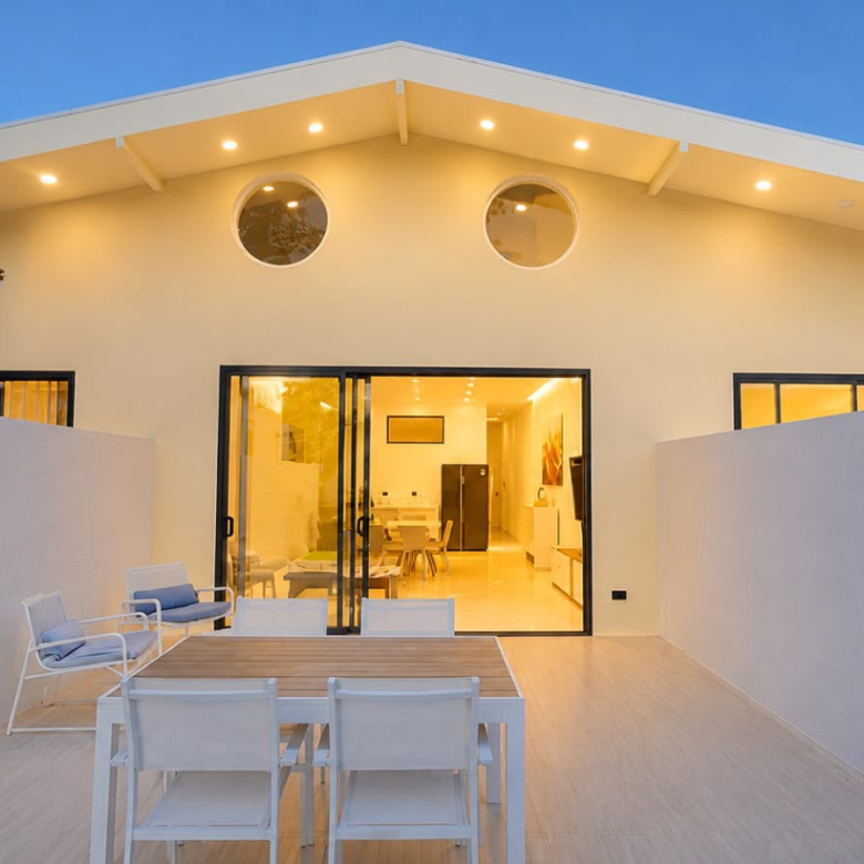 780