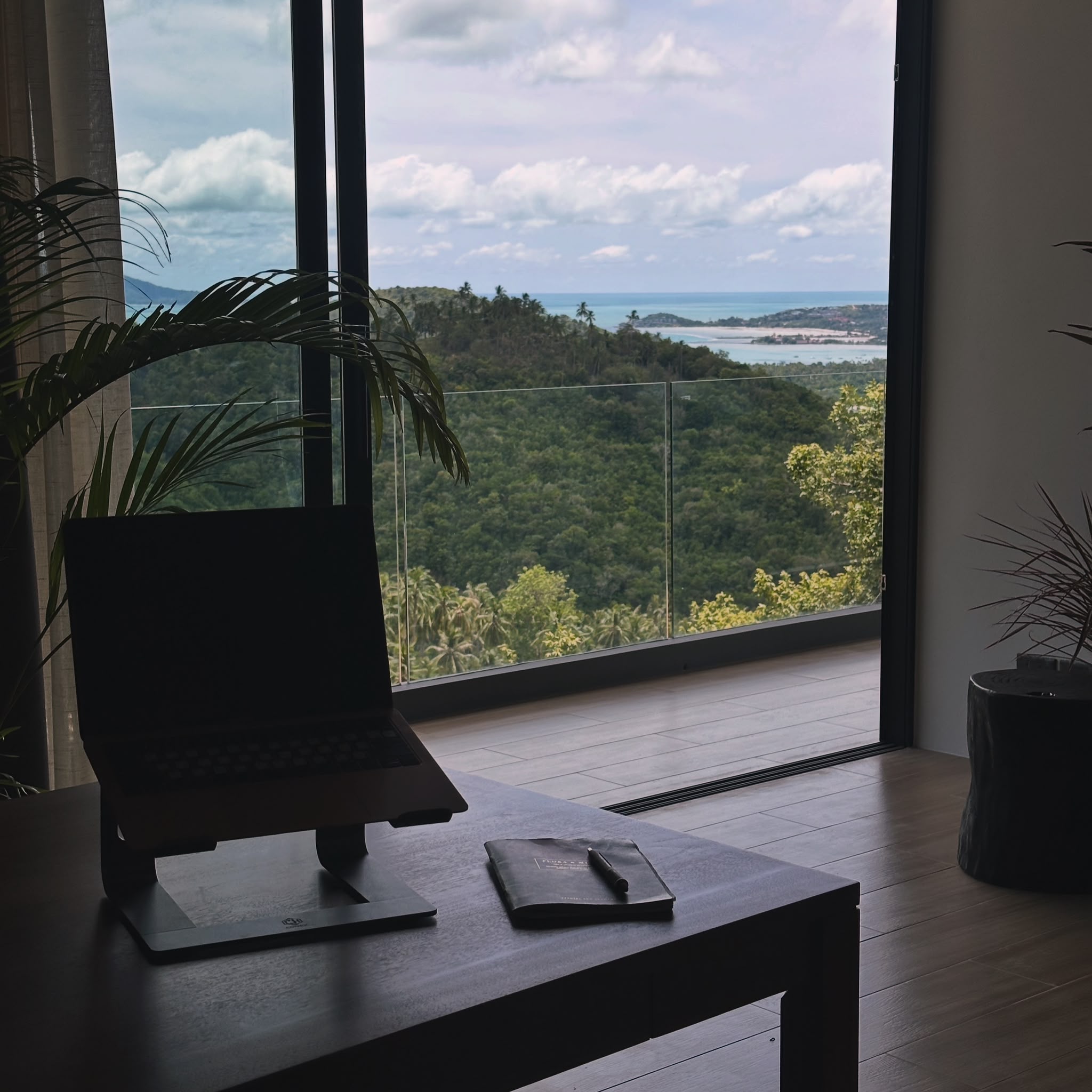 WhatsApp Image 2026-07-27 at 21.37.09 (2) Luxury Designer Villas with Panoramic Island Views