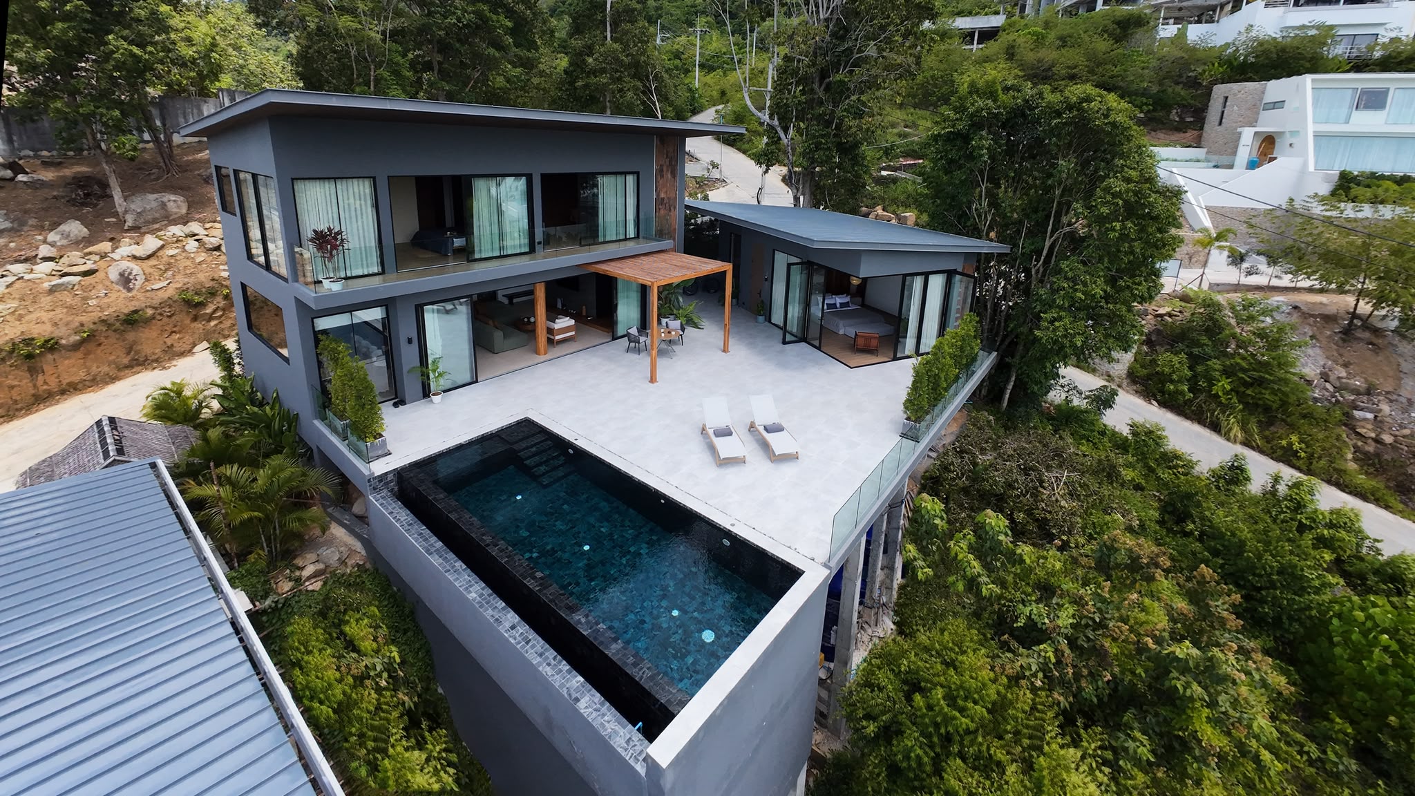 WhatsApp Image 2026-07-27 at 21.40.59 Luxury Designer Villas with Panoramic Island Views
