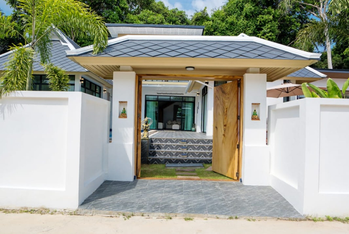 🔥 HOT DEAL – 4-Bedroom Private Pool Villa for Sale in Bophut, Koh Samui