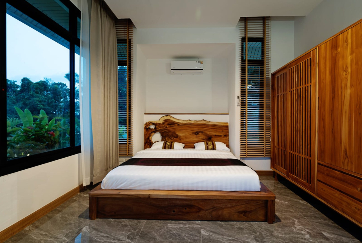 Designer 4-Bedroom Pool Villa for Sale in Bophut, Koh Samui