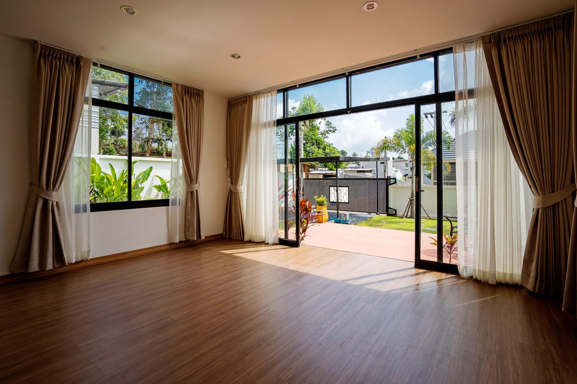 image035 Designer 4-Bedroom Pool Villa for Sale in Bophut, Koh Samui