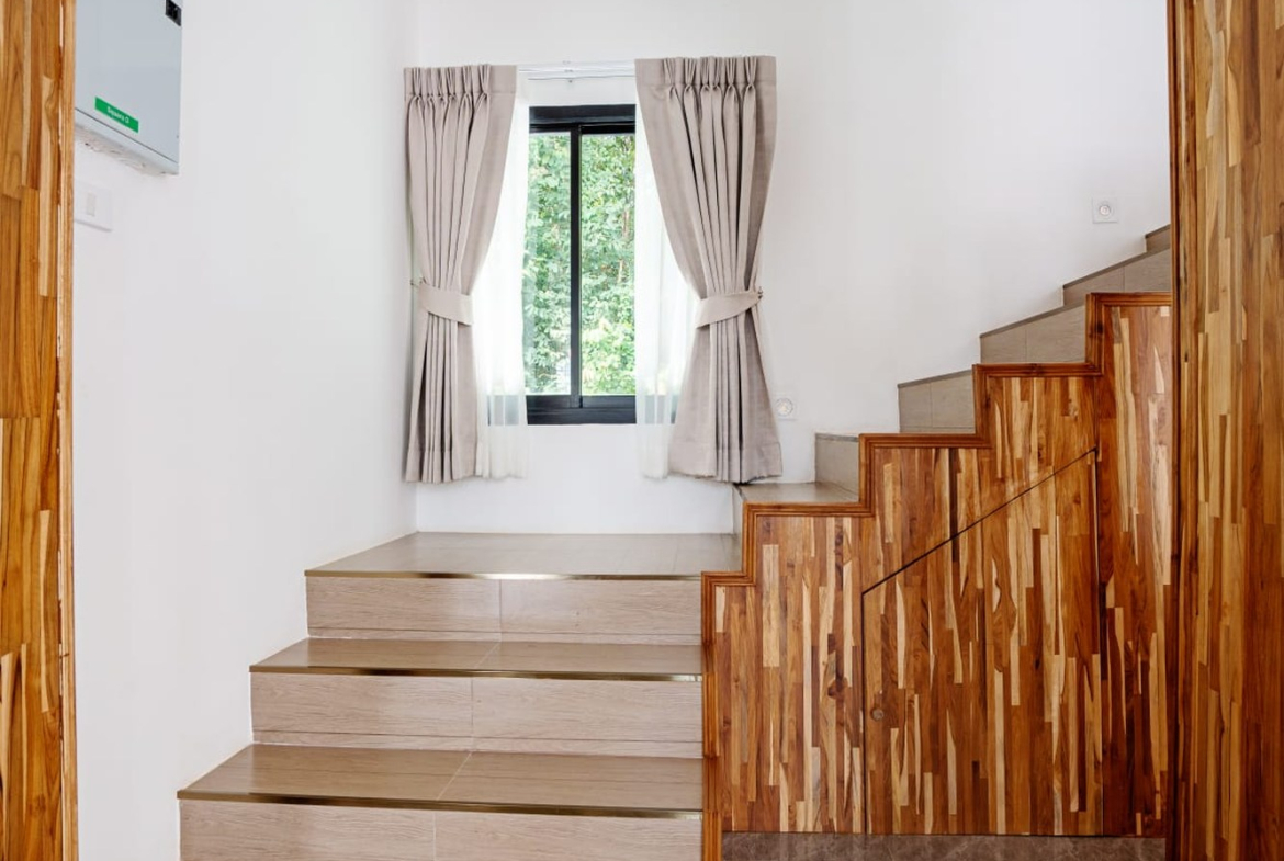 Designer 4-Bedroom Pool Villa for Sale in Bophut, Koh Samui