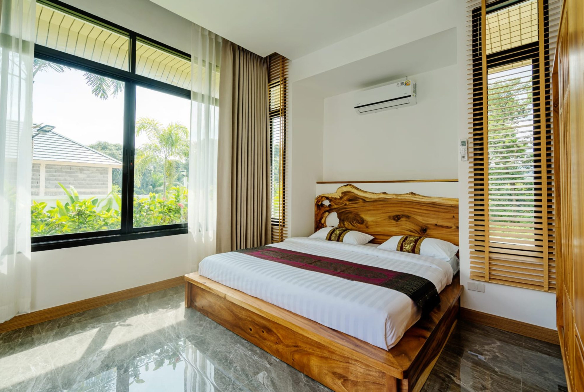 Designer 4-Bedroom Pool Villa for Sale in Bophut, Koh Samui