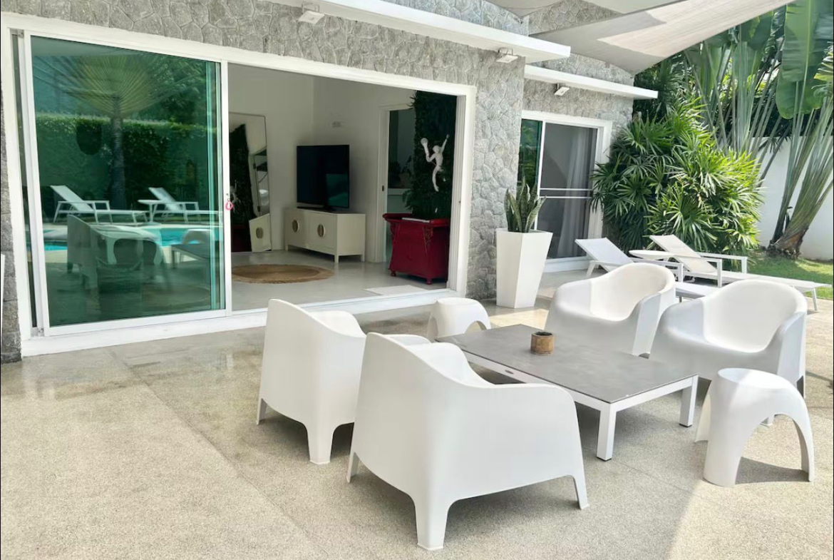Beautiful Private Pool Villa for Sale in Maenam, Koh Samui