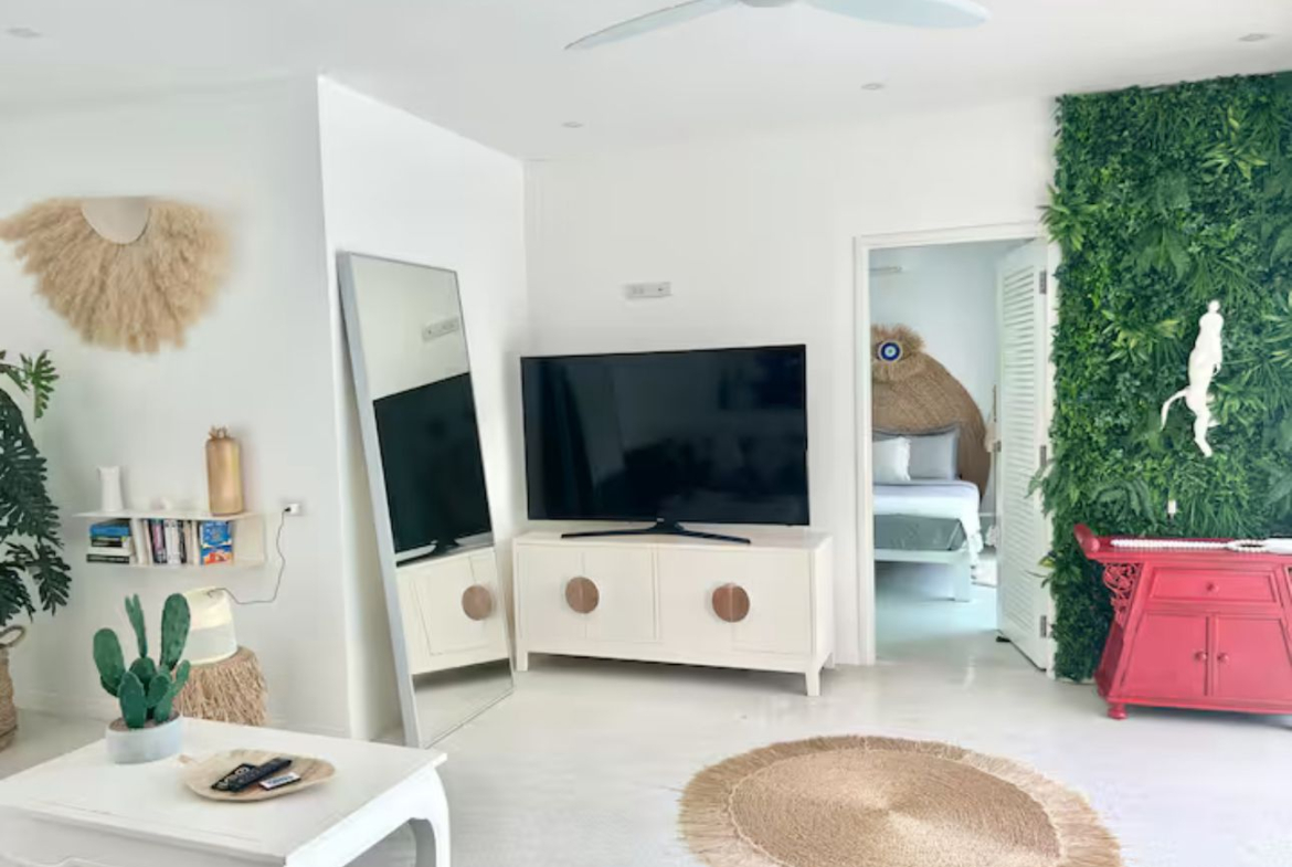 Beautiful Private Pool Villa for Sale in Maenam, Koh Samui