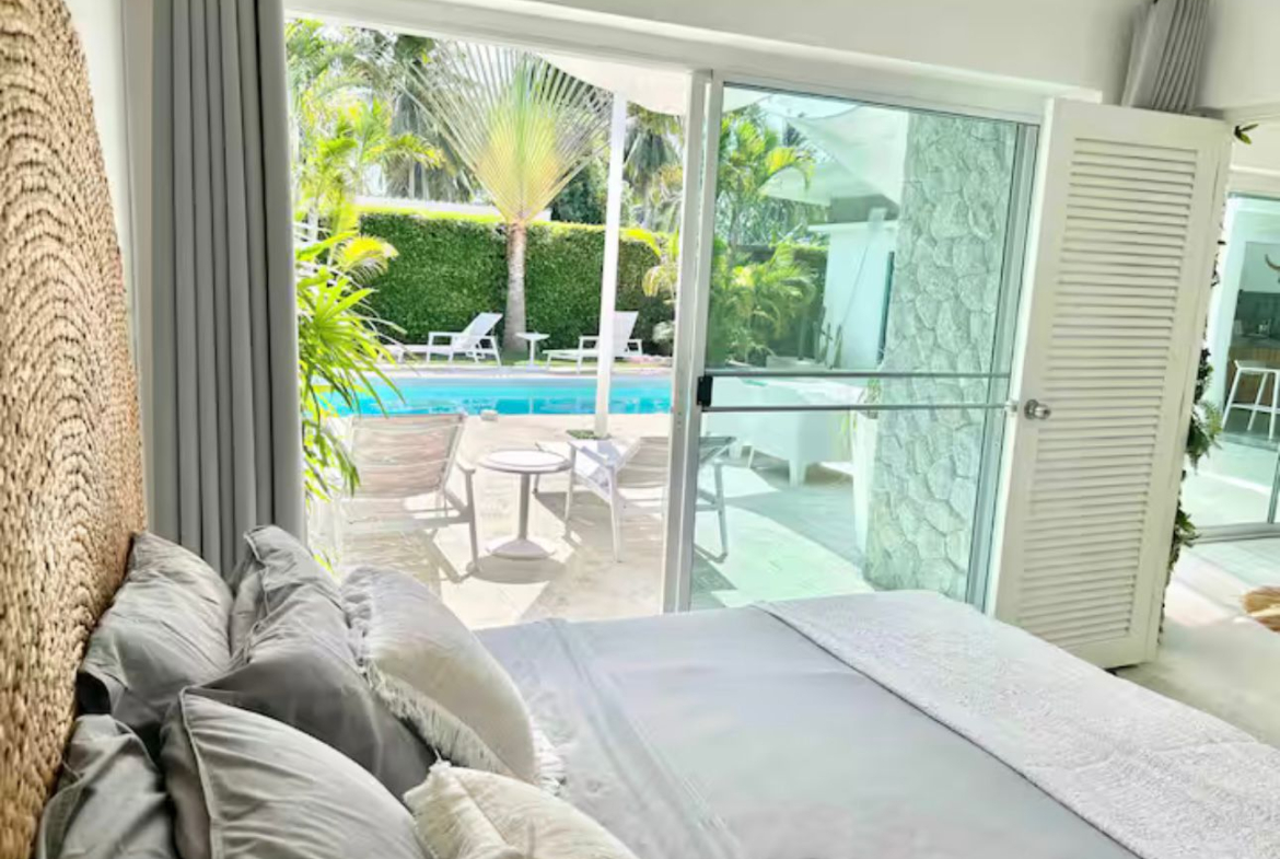 Beautiful Private Pool Villa for Sale in Maenam, Koh Samui