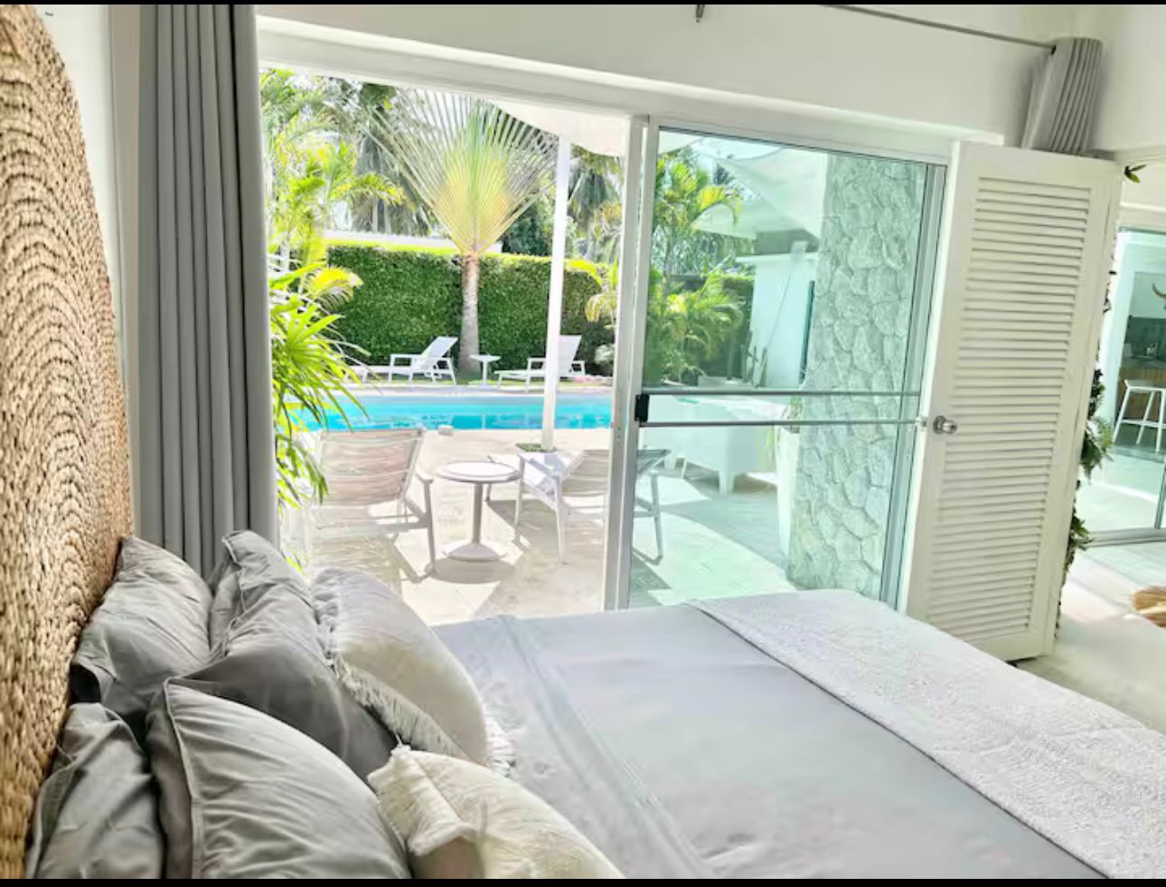 WhatsApp Image 2026-04-23 at 09.03.57 (1) Beautiful Private Pool Villa for Sale in Maenam, Koh Samui
