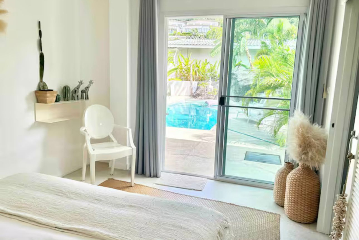 Beautiful Private Pool Villa for Sale in Maenam, Koh Samui