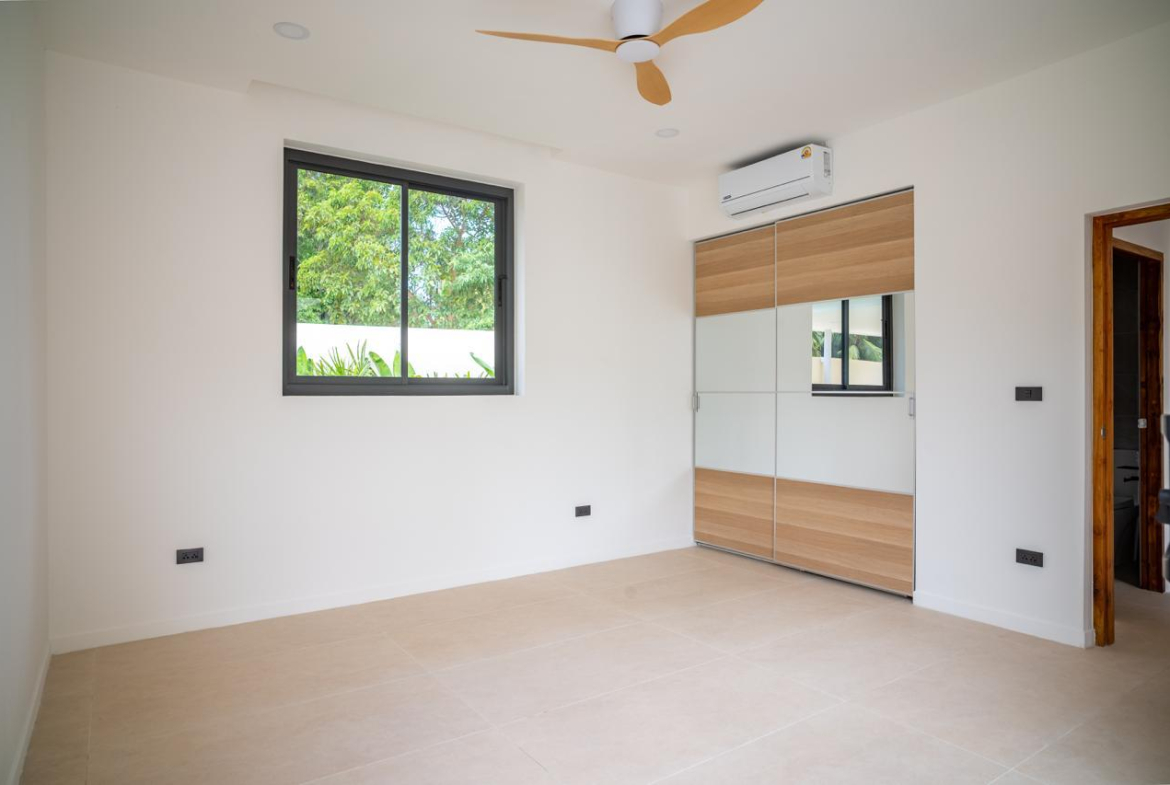 3-Bedroom Private Pool Villa for Sale in Maenam, Koh Samui
