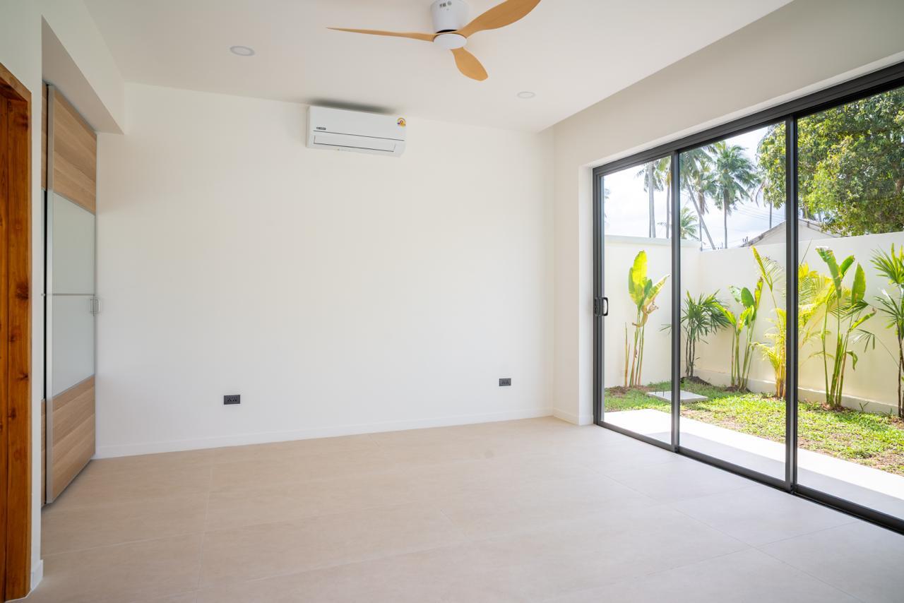 3-Bedroom Private Pool Villa for Sale in Maenam, Koh Samui