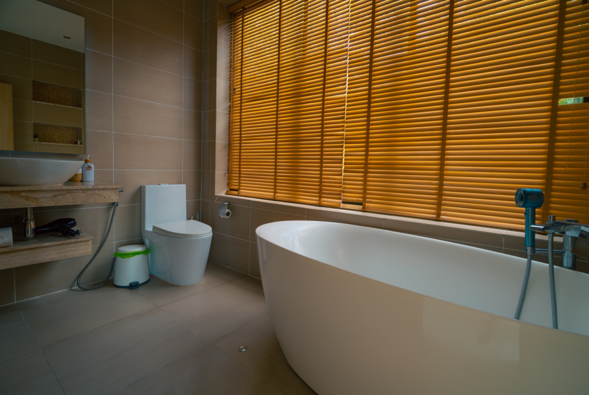 4-Bedroom Sea View Villa for Sale in Chaweng Hill, Koh Samui