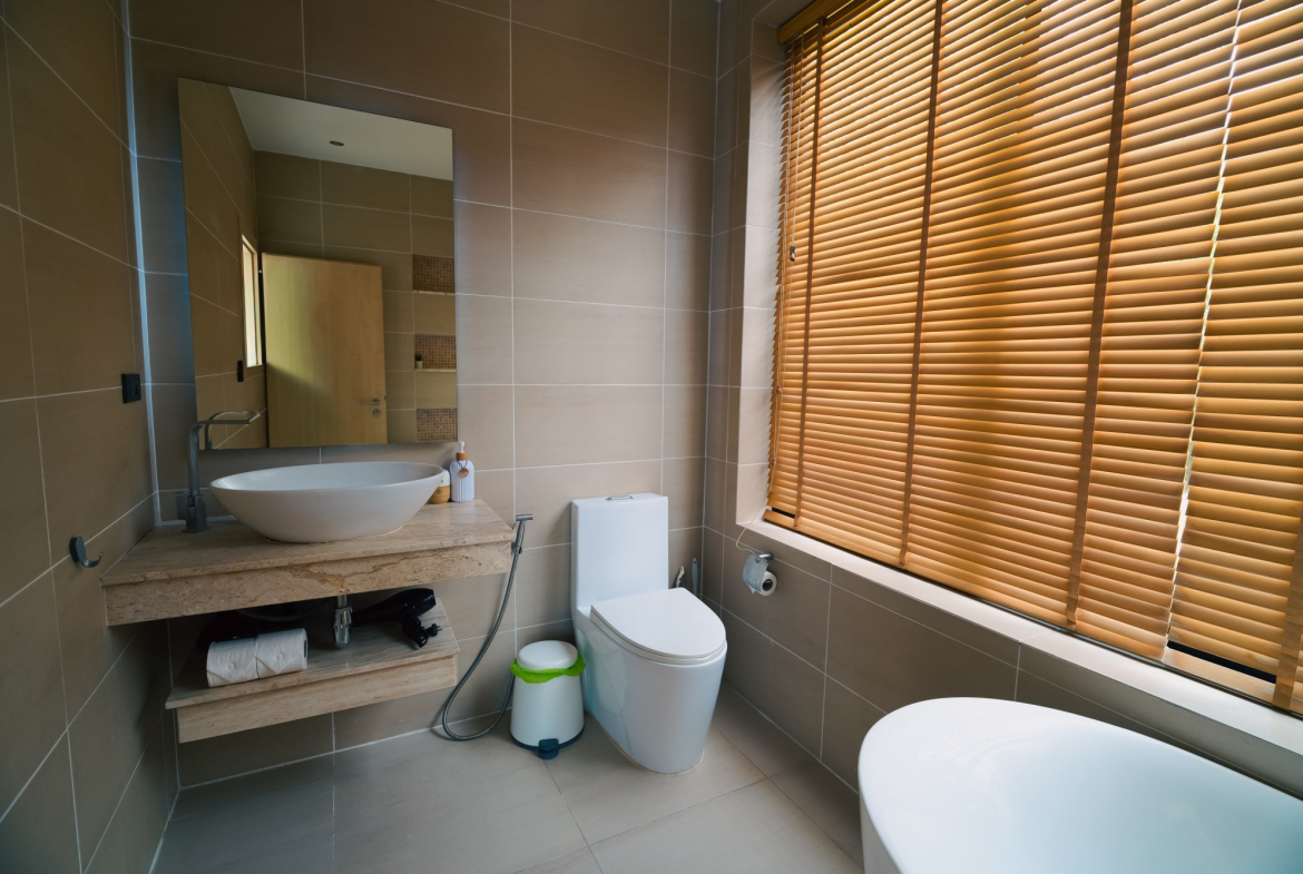 4-Bedroom Sea View Villa for Sale in Chaweng Hill, Koh Samui