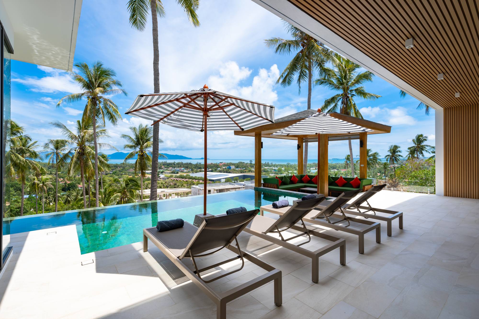 image013 Freehold Luxury Pool Villas with Stunning Sea & Garden Views
