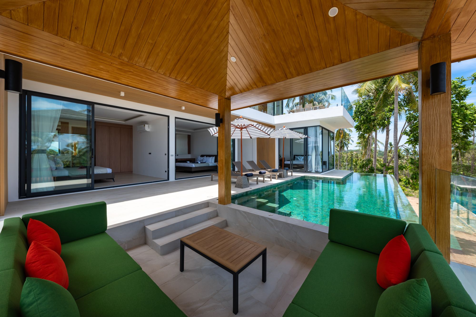 image017 Freehold Luxury Pool Villas with Stunning Sea & Garden Views