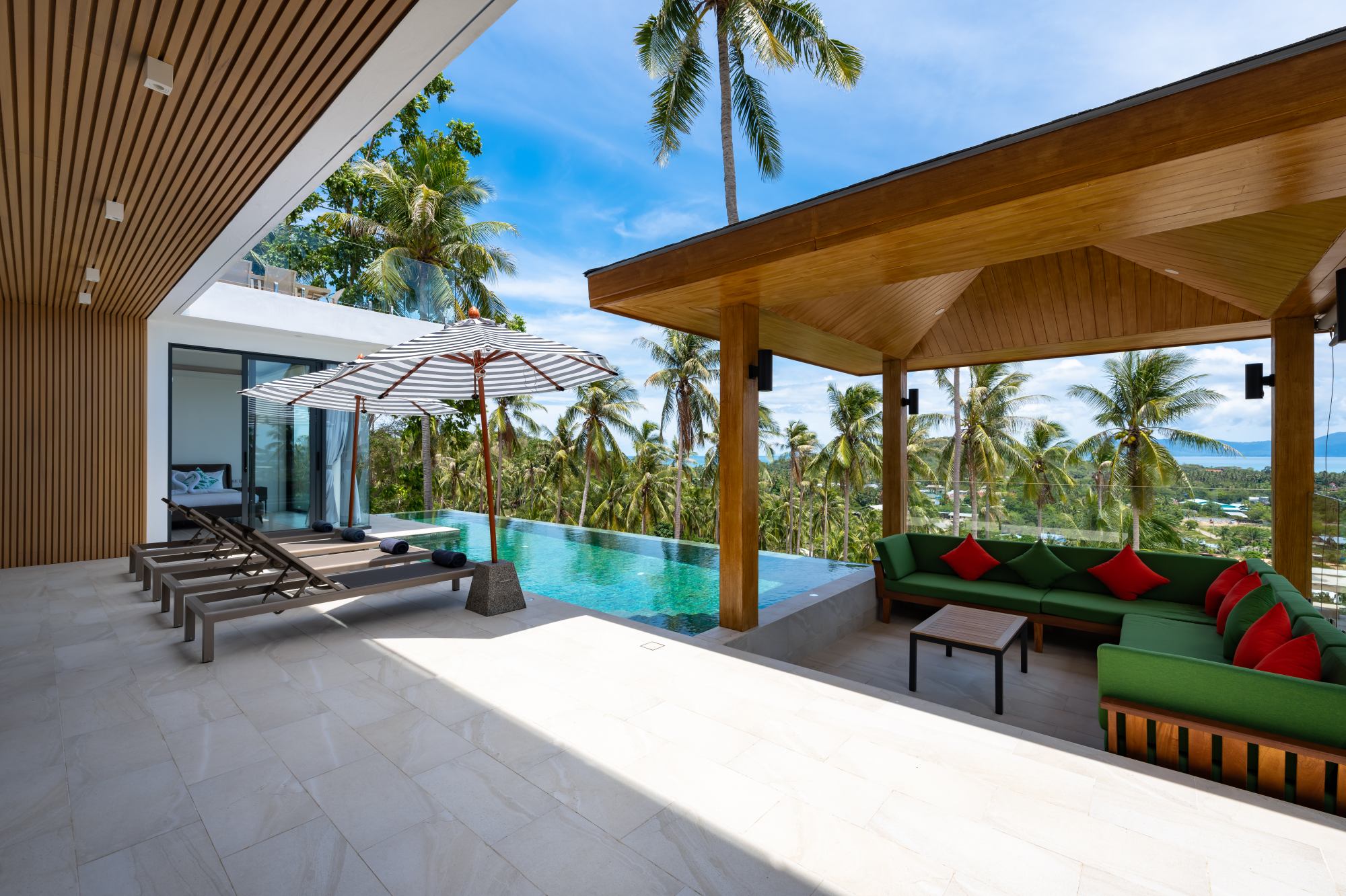 image018 Freehold Luxury Pool Villas with Stunning Sea & Garden Views