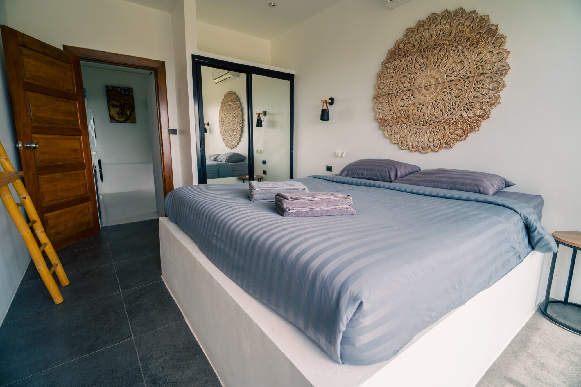 image019 4-Bedroom Sea View Villa for Sale in Chaweng Hill, Koh Samui