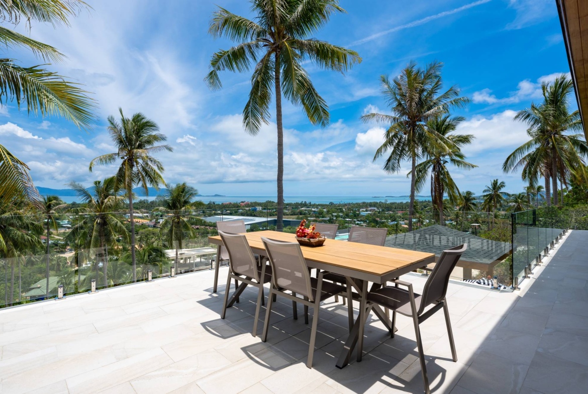 Freehold Luxury Pool Villas with Stunning Sea & Garden Views
