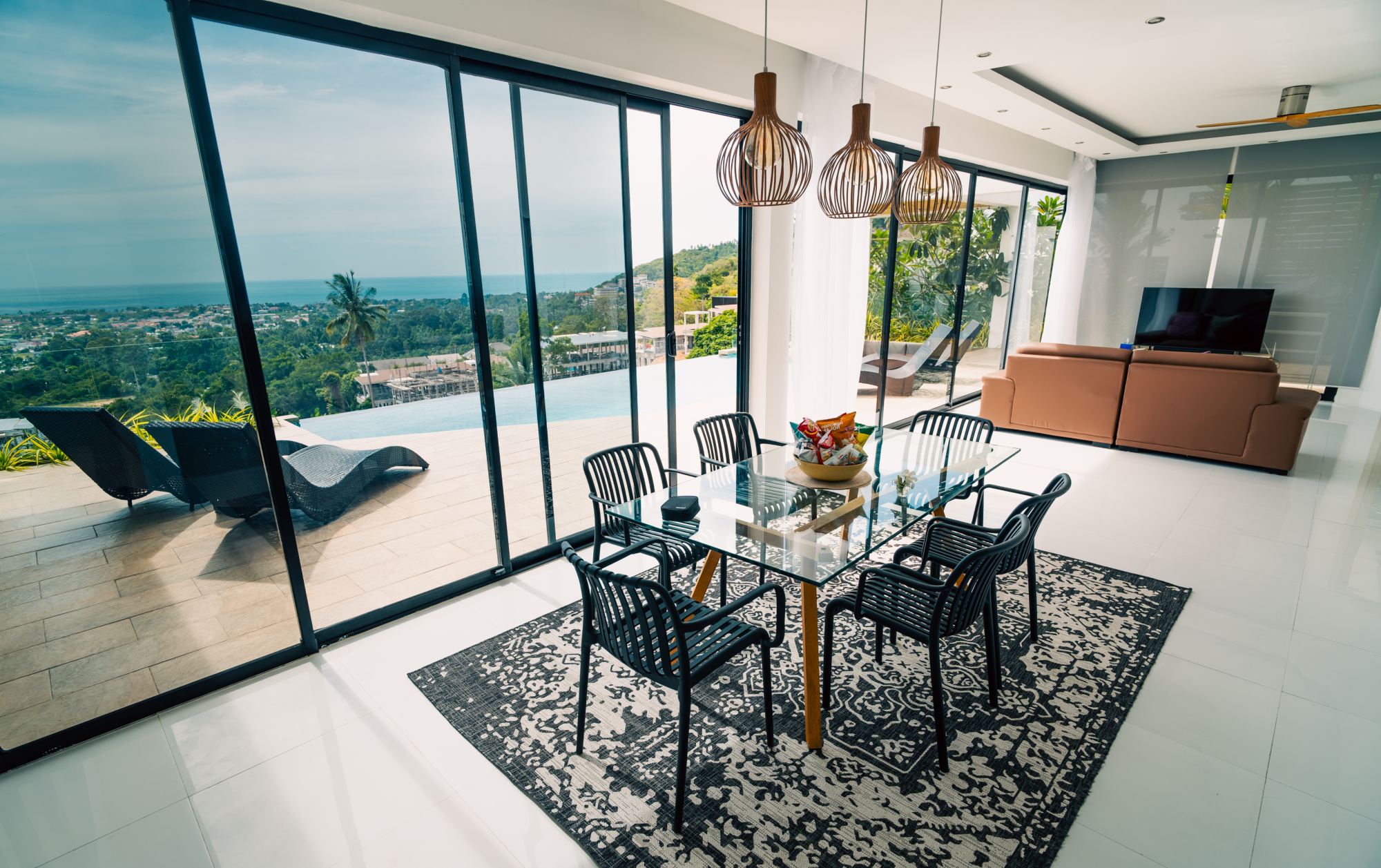 image025 4-Bedroom Sea View Villa for Sale in Chaweng Hill, Koh Samui