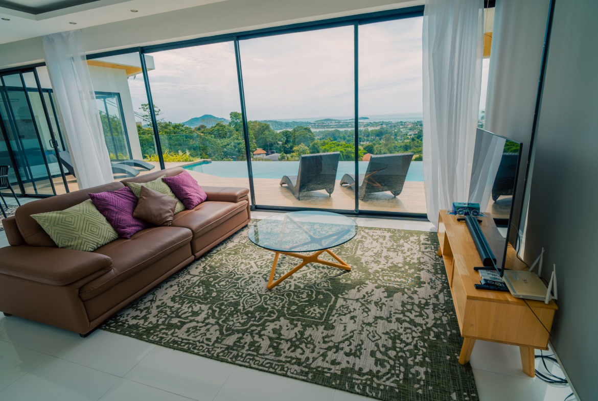 4-Bedroom Sea View Villa for Sale in Chaweng Hill, Koh Samui