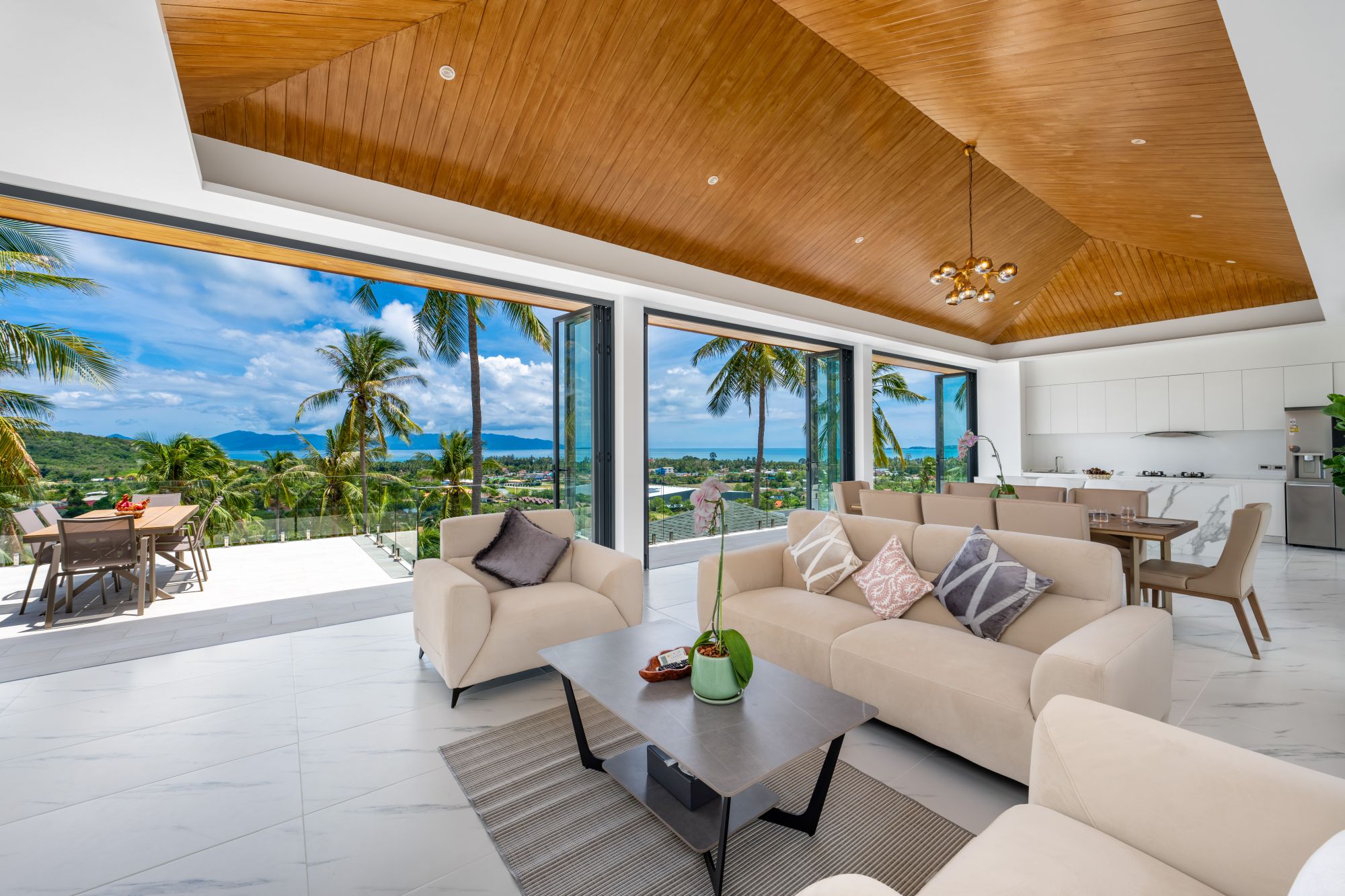 image038 Freehold Luxury Pool Villas with Stunning Sea & Garden Views