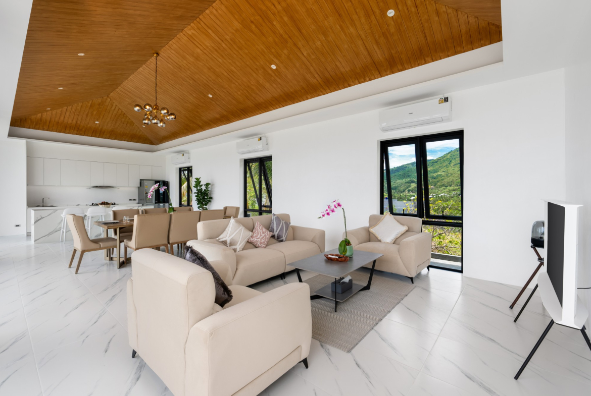 Freehold Luxury Pool Villas with Stunning Sea & Garden Views