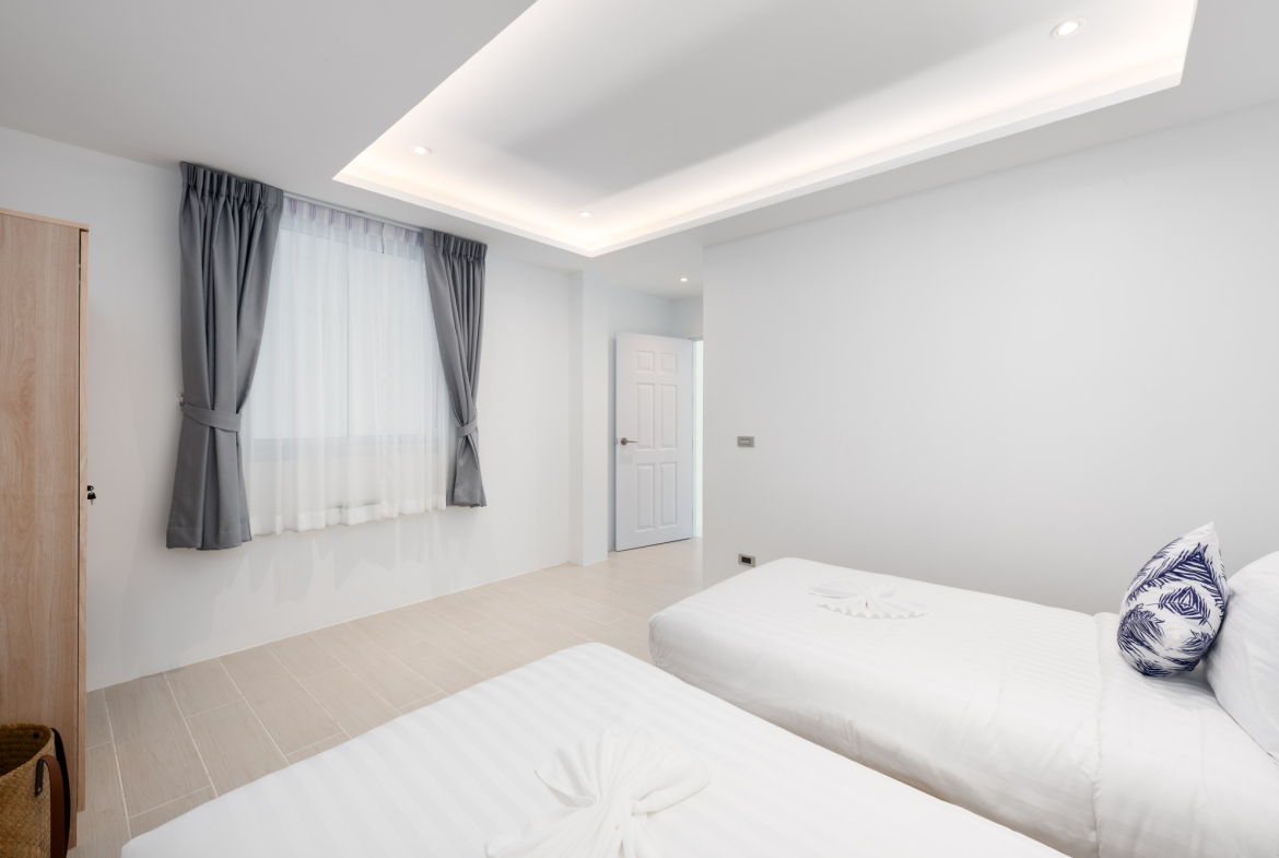 Freehold Luxury Pool Villas with Stunning Sea & Garden Views