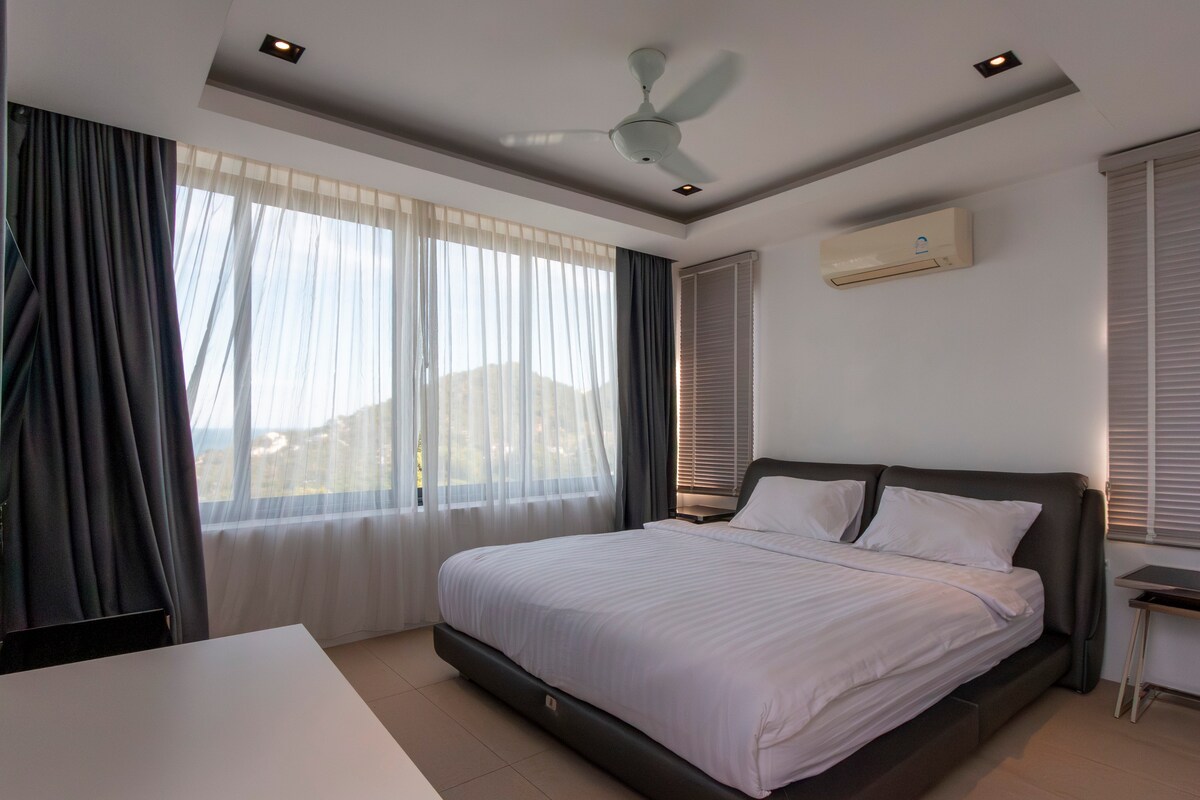 Renovated 5-Bedroom Sea-View Pool Villa for Sale or Rent in Chaweng Noi, Koh Samui