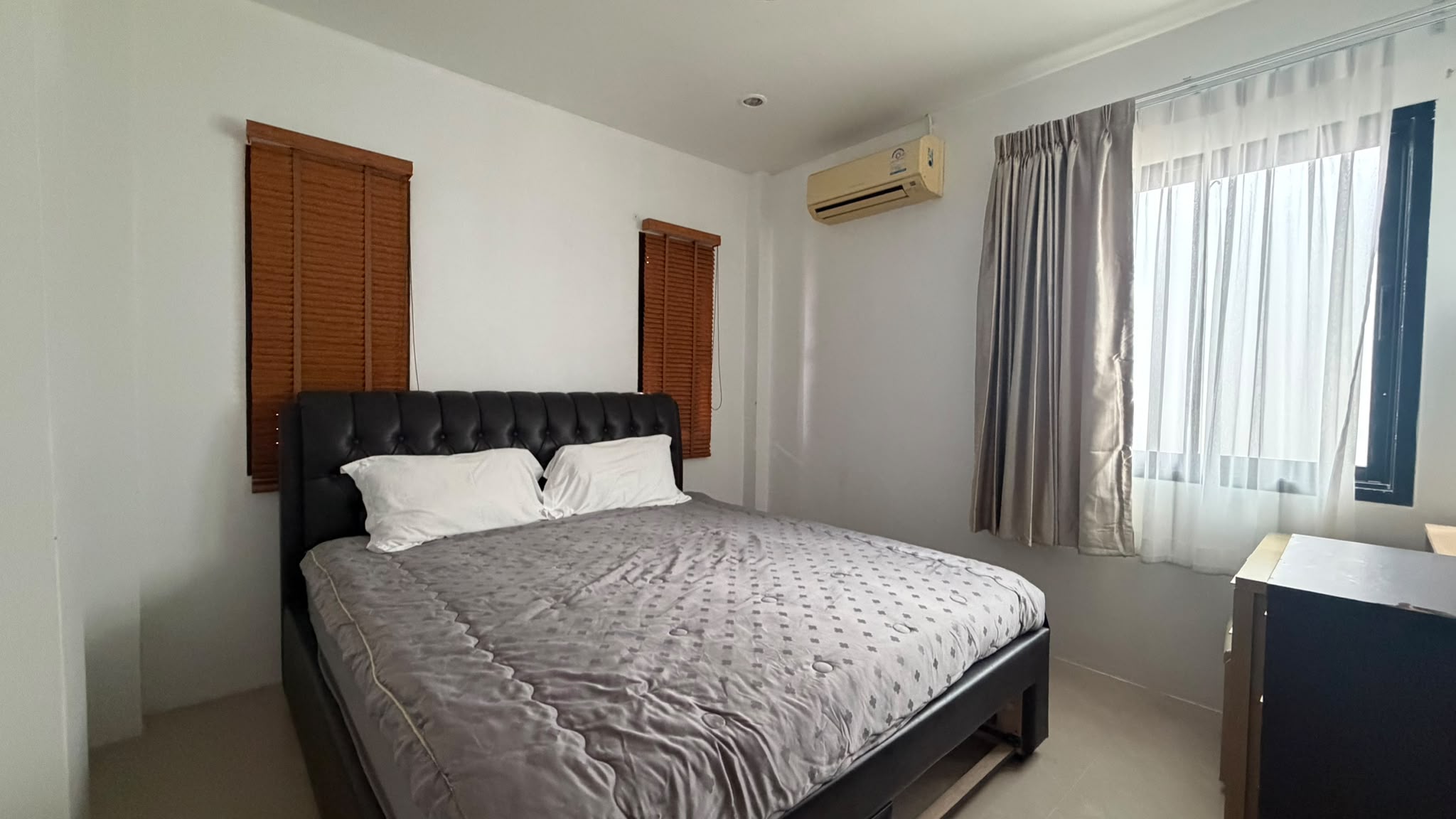 WhatsApp Image 2026-09-30 at 10.54.17 (1) 3-Bedroom House for Sale in Lamai, Koh Samui – Great Location with Mountain Views