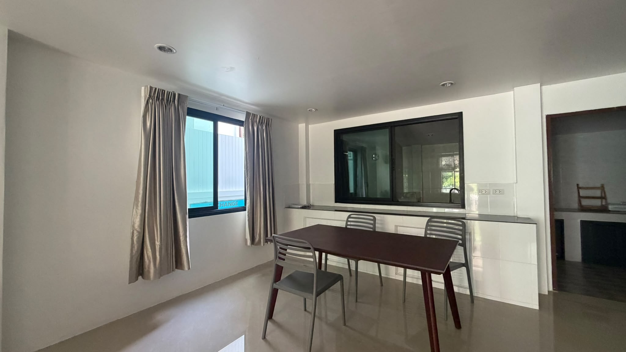 WhatsApp Image 2026-09-30 at 10.54.18 (2) 3-Bedroom House for Sale in Lamai, Koh Samui – Great Location with Mountain Views