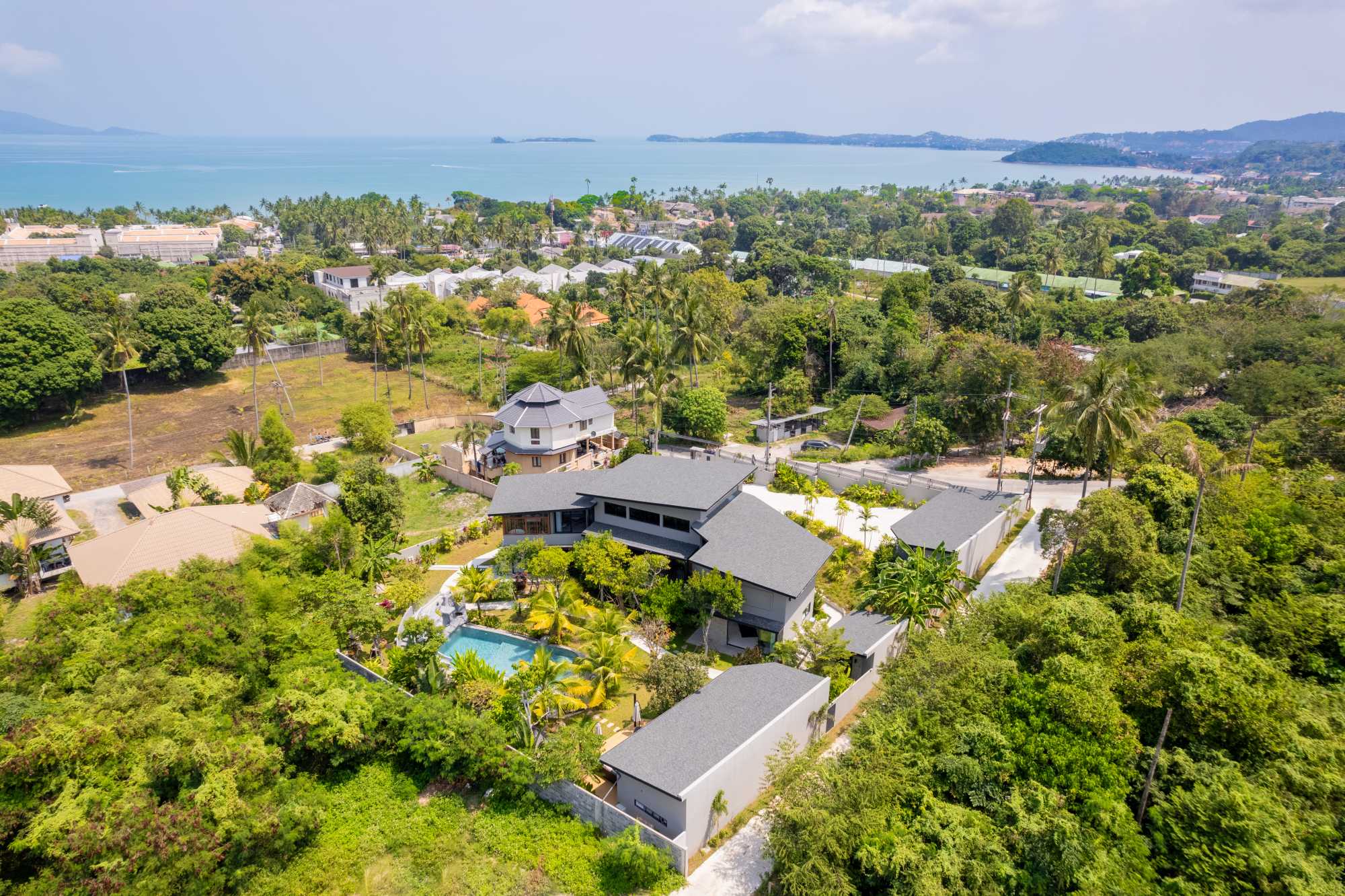 image002 Luxury 4-Bedroom Pool Villa for Sale in Koh Samui