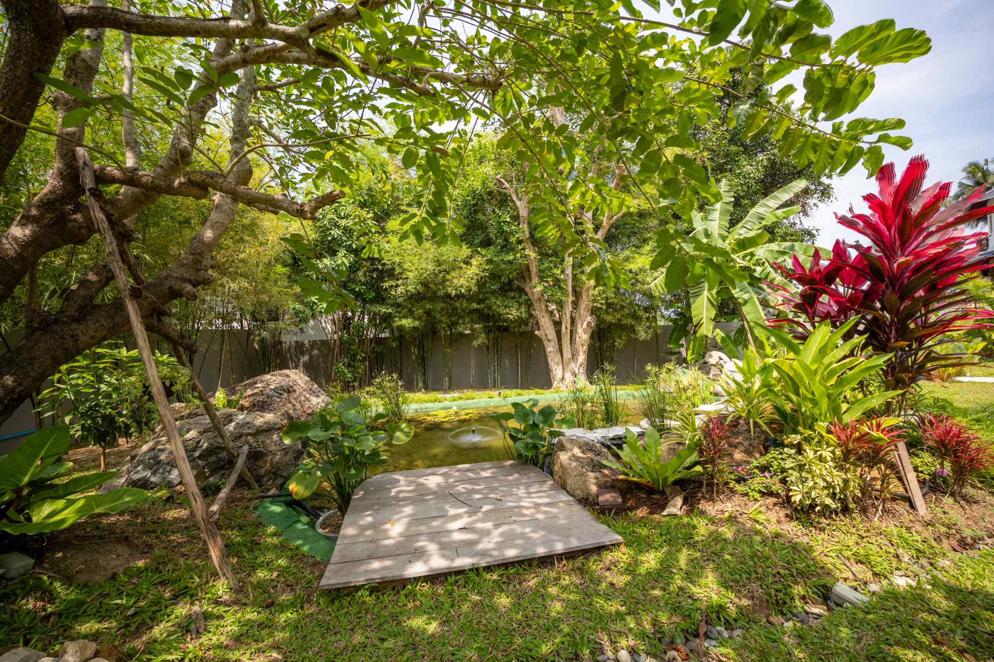 image006 Luxury 4-Bedroom Pool Villa for Sale in Koh Samui