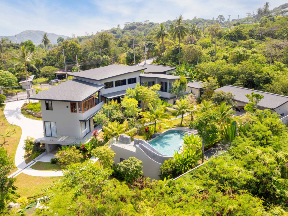 Luxury 4-Bedroom Pool Villa for Sale in Koh Samui