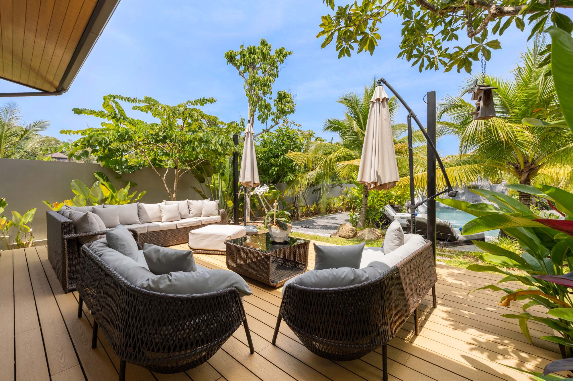 image008 Luxury 4-Bedroom Pool Villa for Sale in Koh Samui