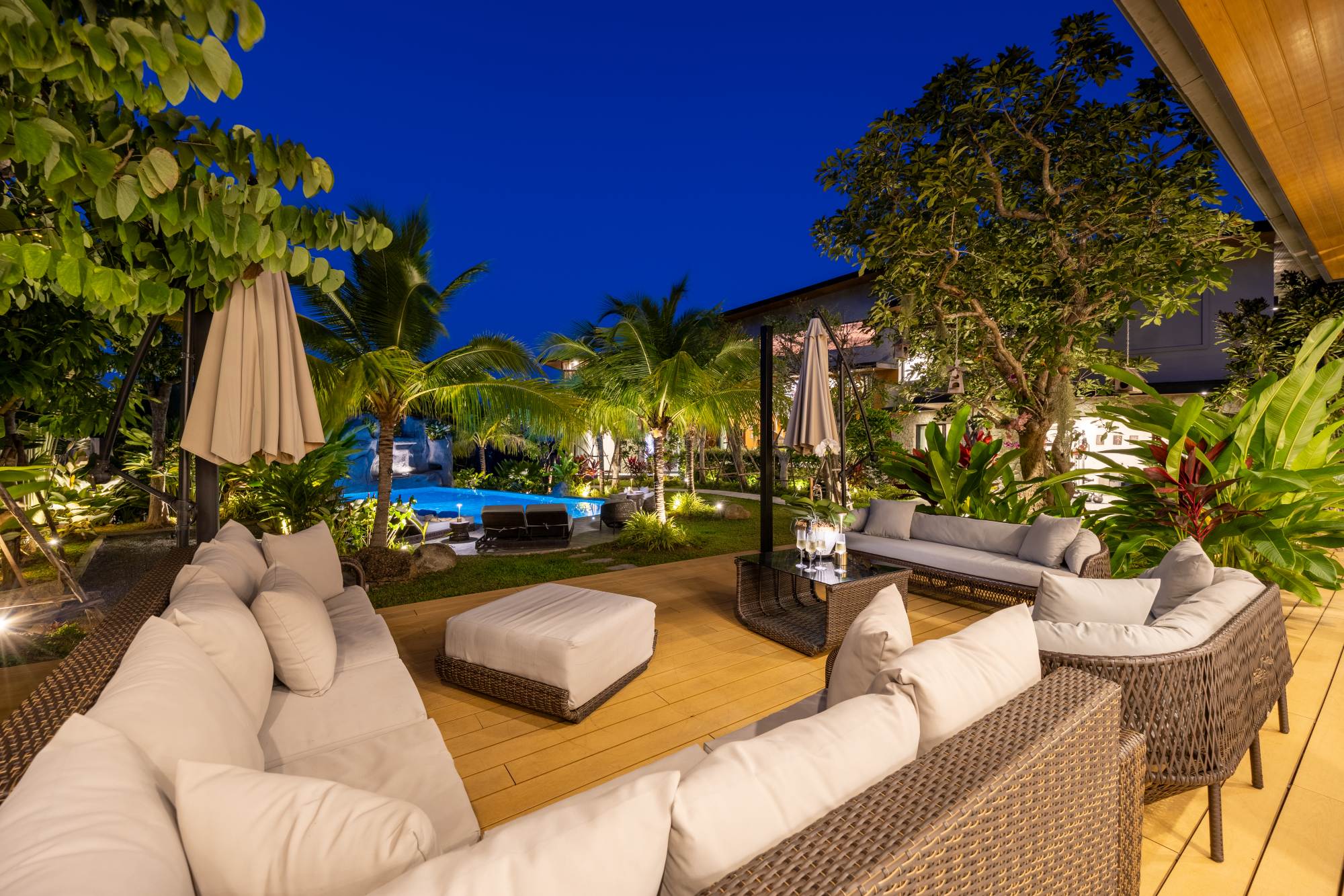 image010 Luxury 4-Bedroom Pool Villa for Sale in Koh Samui