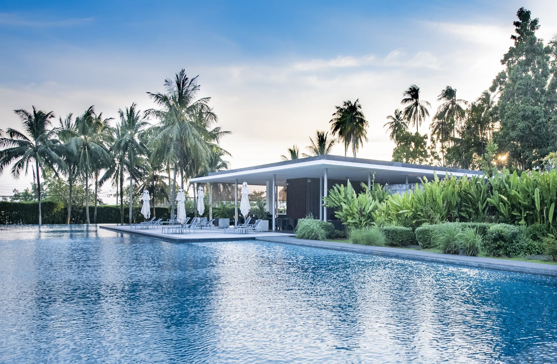 Baan Yamu Residences, Cape Yamu, Phuket – Swimming pool and clubhouse